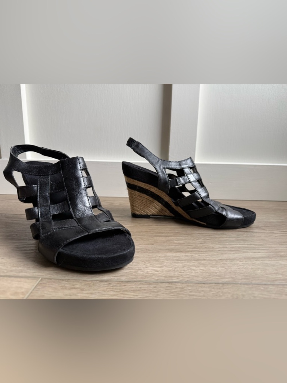 AEROSOLES Black Espadrille Wedge Sandals